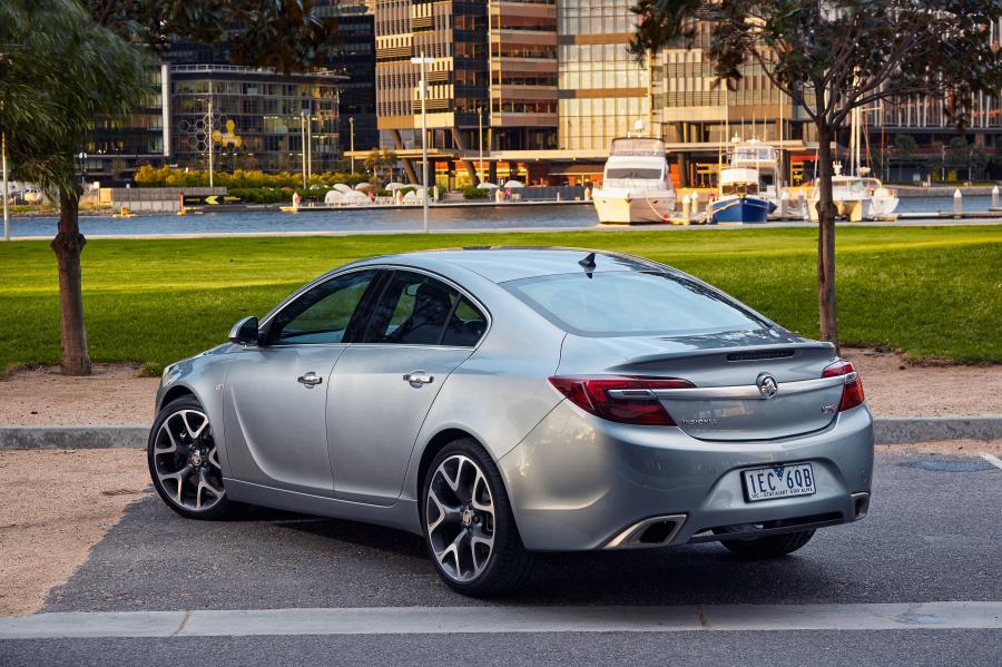  Holden Insignia VXR 2015 года  (фото 3 из 16)